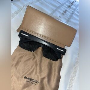 Black Burberry BE429 sunglasses/ shades